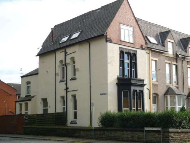  Image of 2 bedroom Apartment to rent in Walmersley Road Bury BL9 at Walmersley Road  Bury, BL9 6LL