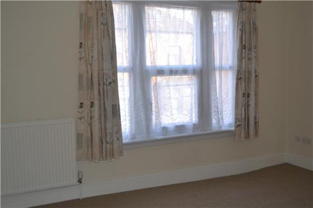  Image of 3 bedroom Semi-Detached house to rent in Henry Road Gloucester GL1 at Gloucester, GL1 3DY