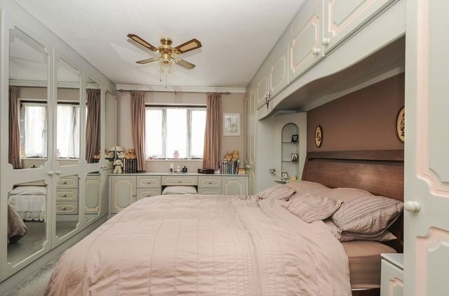  Image of 3 bedroom Detached house for sale in George Street Kingsclere Newbury RG20 at George Street Kingsclere Newbury, RG20 5NH