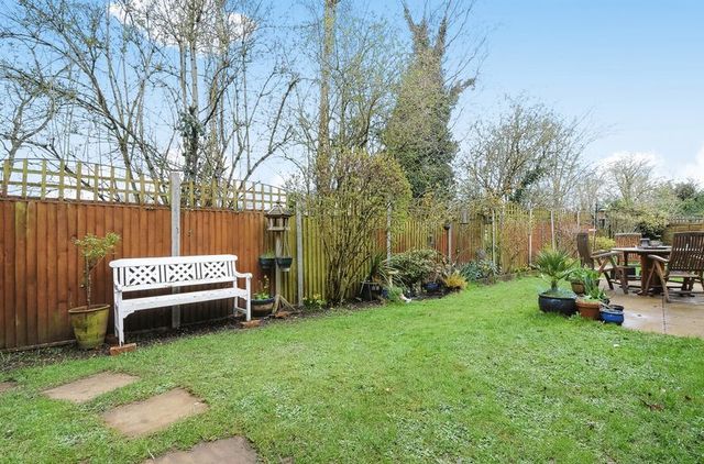  Image of 3 bedroom Detached house for sale in George Street Kingsclere Newbury RG20 at George Street Kingsclere Newbury, RG20 5NH