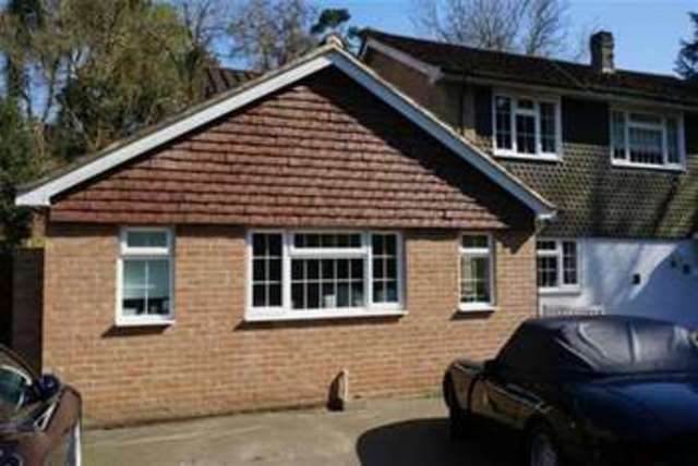  Image of 1 bedroom Flat to rent in Kiln Lane Lower Bourne Farnham GU10 at Farnham, GU10 3LU
