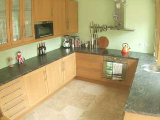  Image of 3 bedroom Terraced house to rent in Bowcombe Netley Abbey Southampton SO31 at Netley Abbey  SOUTHAMPTON, SO31 5GP