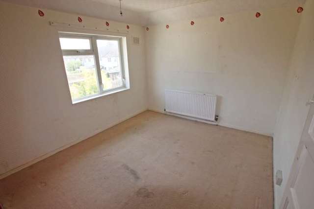  Image of 3 bedroom Semi-Detached house for sale in Abbott Close Didcot OX11 at Abbott Close  Didcot, OX11 8HX