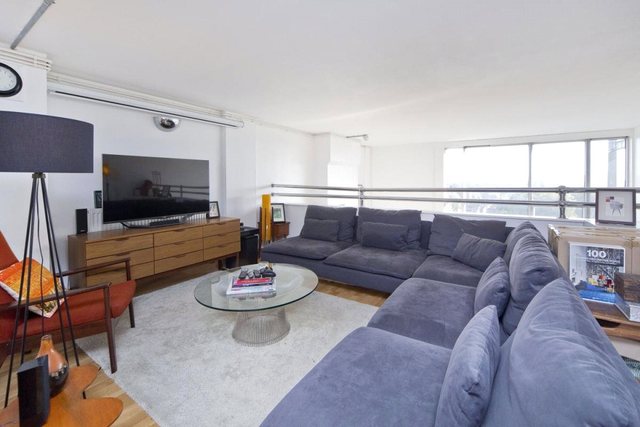 Image of 2 bedroom Flat to rent in Arbutus Street London E8 at London  Dalston, E8 4DT