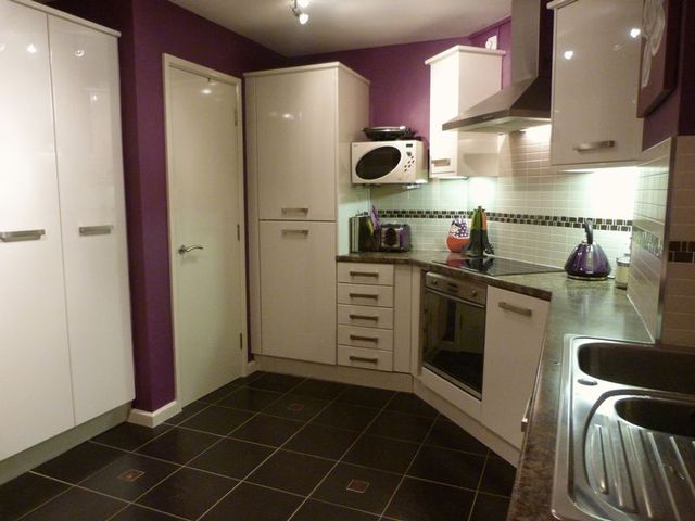  Image of 2 bedroom Flat to rent in Mellor Street Lees Oldham OL4 at Mellor Street Lees Oldham, OL4 3DH