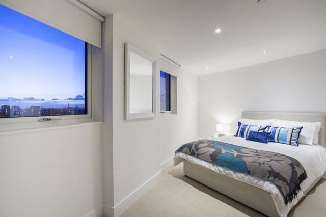  Image of 2 bedroom Flat to rent in Dowells Street London SE10 at New Capital Quay Riverside  Greenwich, SE10 9FQ
