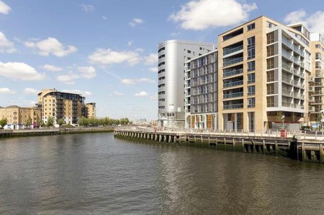  Image of 2 bedroom Flat to rent in Dowells Street London SE10 at New Capital Quay Riverside  Greenwich, SE10 9FQ