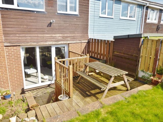  Image of 3 bedroom Terraced house to rent in Aldam Croft Sheffield S17 at Aldam Croft Totley Sheffield, S17 4GF