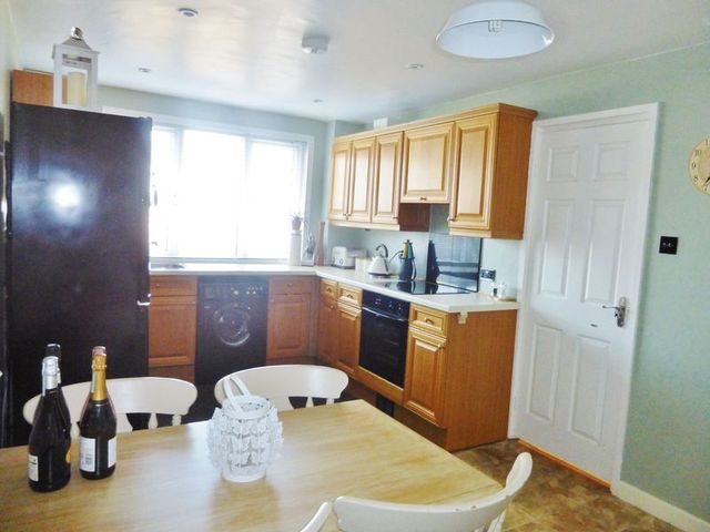  Image of 3 bedroom Terraced house to rent in Aldam Croft Sheffield S17 at Aldam Croft Totley Sheffield, S17 4GF