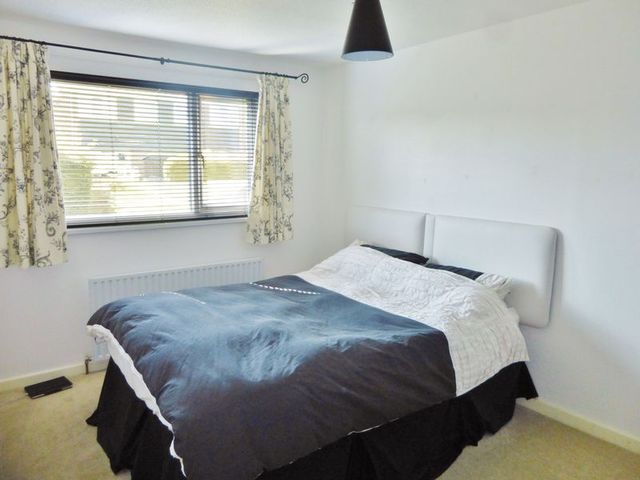  Image of 3 bedroom Terraced house to rent in Aldam Croft Sheffield S17 at Aldam Croft Totley Sheffield, S17 4GF