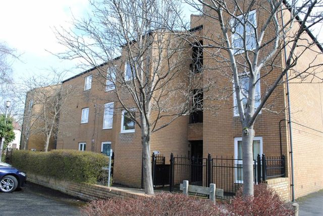  Image of 1 bedroom Flat for sale in Alderley Walk Macclesfield SK11 at Macclesfield Cheshire Macclesfield, SK11 7DZ