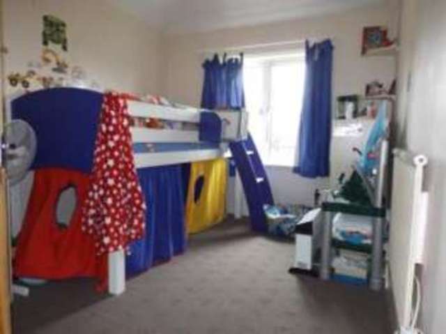  Image of 3 bedroom End of Terrace for sale in Holly Road Aldershot GU12 at Aldershot Hampshire Aldershot, GU12 4SQ