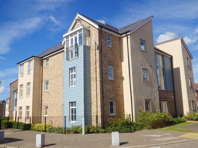  Image of 1 bedroom Flat to rent in Alsop Way St. Neots PE19 at Alsop Way  St Neots, PE19 6AZ