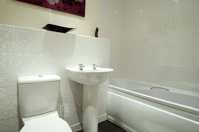  Image of 1 bedroom Flat to rent in Alsop Way St. Neots PE19 at Alsop Way  St Neots, PE19 6AZ