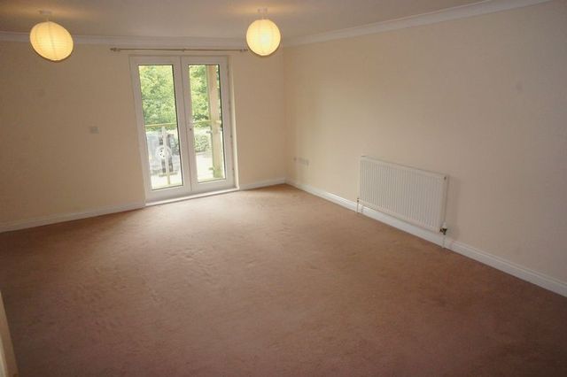  Image of 2 bedroom Flat to rent in The Lamports Alton GU34 at The Lamports  Alton, GU34 2QU
