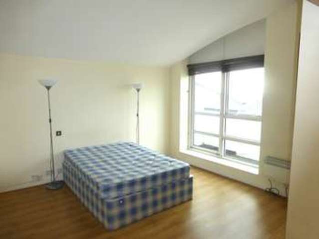  Image of 3 bedroom Flat to rent in Cuba Street London E14 at 42 Cuba Street  London, E14 8NF