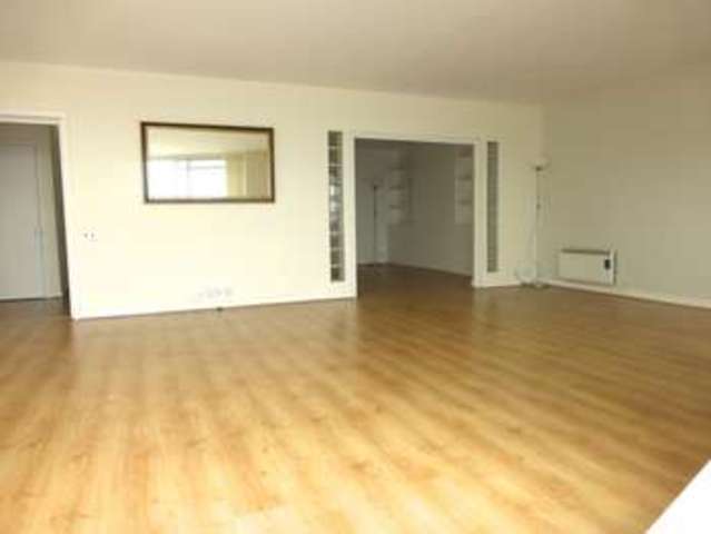  Image of 3 bedroom Flat to rent in Cuba Street London E14 at 42 Cuba Street  London, E14 8NF