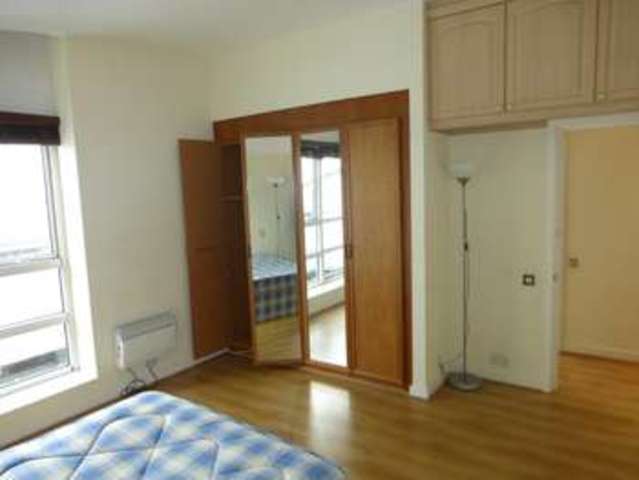  Image of 3 bedroom Flat to rent in Cuba Street London E14 at 42 Cuba Street  London, E14 8NF