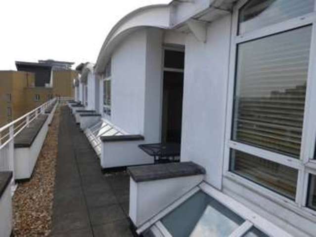  Image of 3 bedroom Flat to rent in Cuba Street London E14 at 42 Cuba Street  London, E14 8NF
