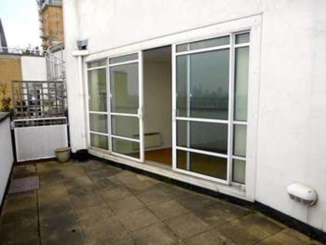  Image of 3 bedroom Flat to rent in Cuba Street London E14 at 42 Cuba Street  London, E14 8NF