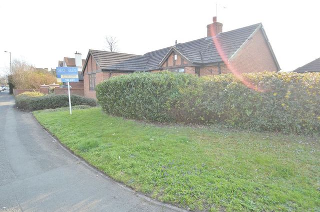  Image of 3 bedroom Detached house to rent in Andrews Drive Evesham WR11 at Andrews Drive  Evesham, WR11 2JN