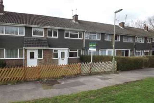  Image of 3 bedroom Detached house to rent in Anson Close Ringwood BH24 at Ringwood, BH24 1XN