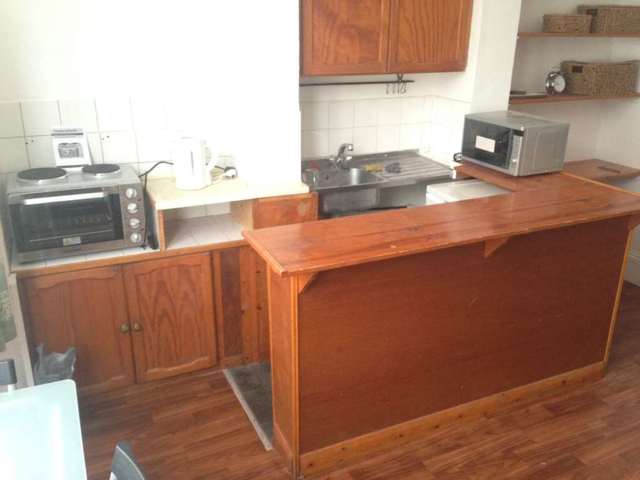  Image of Flat to rent in Arminger Road London W12 at Arminger Road Shepherds Bush London, W12 7BA