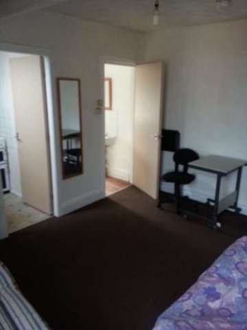  Image of 1 bedroom Flat to rent in Ash Tree Road Crumpsall Manchester M8 at Ash Tree Road  Manchester, M8 5TA