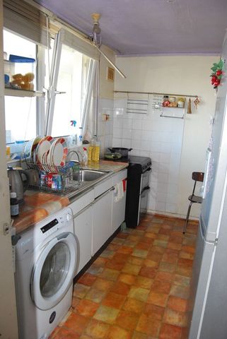  Image of 3 bedroom Flat for sale in Ashley Down Road Horfield Bristol BS7 at Down View Ashley Down Road Bristol, BS7 9BP