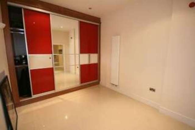  Image of 2 bedroom Apartment to rent in Ashley Road Hale Altrincham WA15 at ALTRINCHAM, WA15 9SN