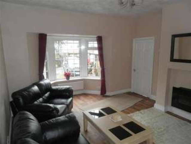  Image of 2 bedroom Bungalow to rent in Ashville Croft Pellon Halifax HX2 at Mount Tabor, HX2 0QJ
