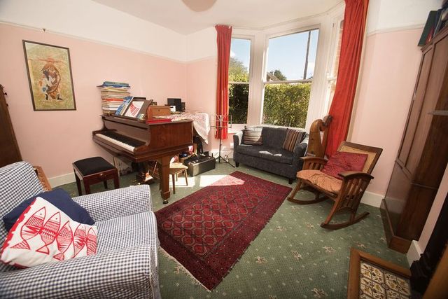  Image of 4 bedroom Detached house for sale in Ashwell Street St. Albans AL3 at Ashwell Street  St. Albans, AL3 5JY