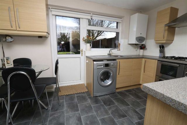  Image of 2 bedroom Mews for sale in Avonside Way Macclesfield SK11 at Macclesfield Cheshire Macclesfield, SK11 8BY