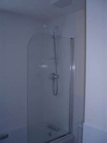  Image of 2 bedroom Apartment to rent in Badger Avenue Crewe CW1 at Badger Avenue  Crewe, CW1 3DZ