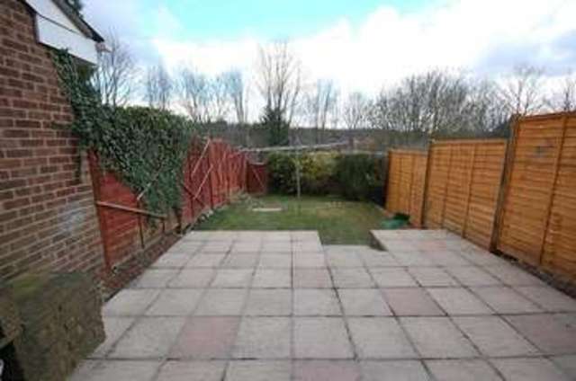  Image of 3 bedroom Detached house to rent in Elder Close Winchester SO22 at Winchester, SO22 4LL