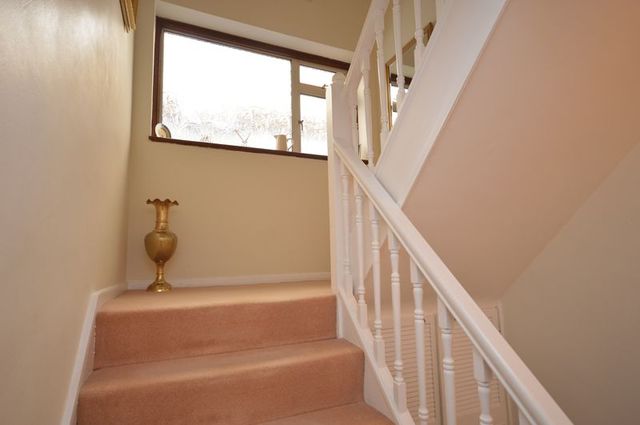  Image of 3 bedroom Detached house for sale in Bampton Road Luton LU4 at Bampton Road  Luton, LU4 0DD