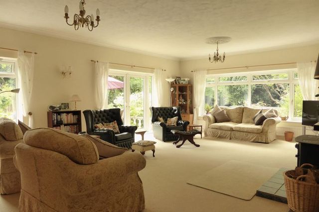  Image of 3 bedroom Detached house for sale in Barton Road Wisbech PE13 at Barton Road  Wisbech, PE13 4TL