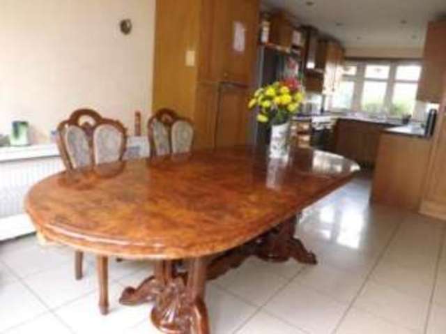  Image of 5 bedroom Detached house for sale in Somerset Road Laindon Basildon SS15 at Basildon Essex Laindon, SS15 6PE