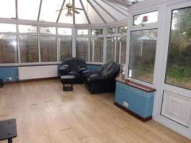  Image of 5 bedroom Detached house for sale in Somerset Road Laindon Basildon SS15 at Basildon Essex Laindon, SS15 6PE