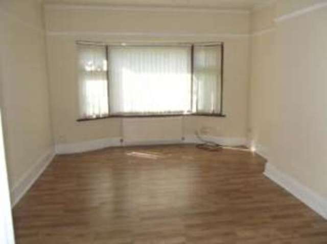  Image of 2 bedroom Bungalow for sale in Tennyson Drive Pitsea Basildon SS13 at Pitsea Essex Pitsea, SS13 3BT