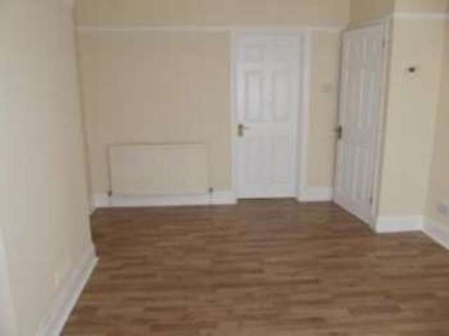  Image of 2 bedroom Bungalow for sale in Tennyson Drive Pitsea Basildon SS13 at Pitsea Essex Pitsea, SS13 3BT