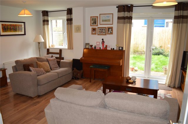  Image of 3 bedroom Terraced house for sale in Battle Place Reading RG30 at Reading Berkshire Reading, RG30 1AJ