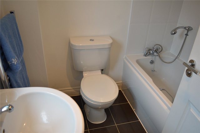  Image of 3 bedroom Terraced house for sale in Battle Place Reading RG30 at Reading Berkshire Reading, RG30 1AJ