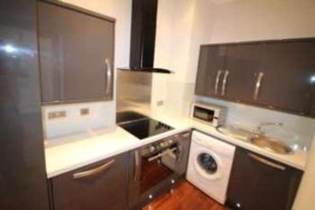  Image of 2 bedroom Flat for sale in Battlefield Avenue Glasgow G42 at Glasgow Lanarkshire Pollokshaws, G42 9HP