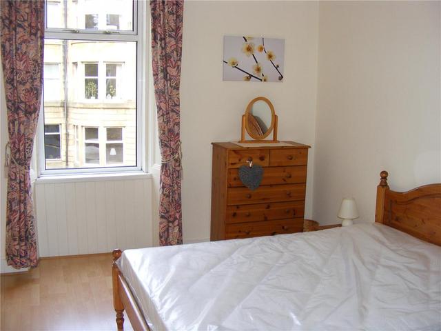  Image of 1 bedroom Flat to rent in Battlefield Gardens Glasgow G42 at Battlefield Glasgow Glasgow, G42 9JP