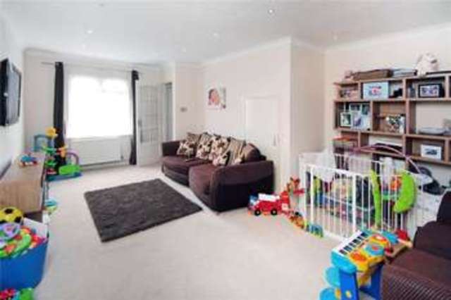  Image of 2 bedroom Terraced house for sale in Beacon Way Littlehampton BN17 at Littlehampton Toddington, BN17 6QS