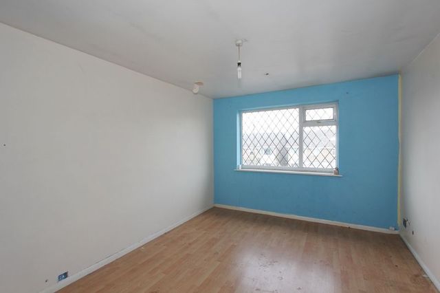  Image of 3 bedroom Semi-Detached house for sale in Beaumont Avenue Ashby-De-La-Zouch LE65 at Beaumont Avenue  Ashby-De-La-Zouch, LE65 2NF