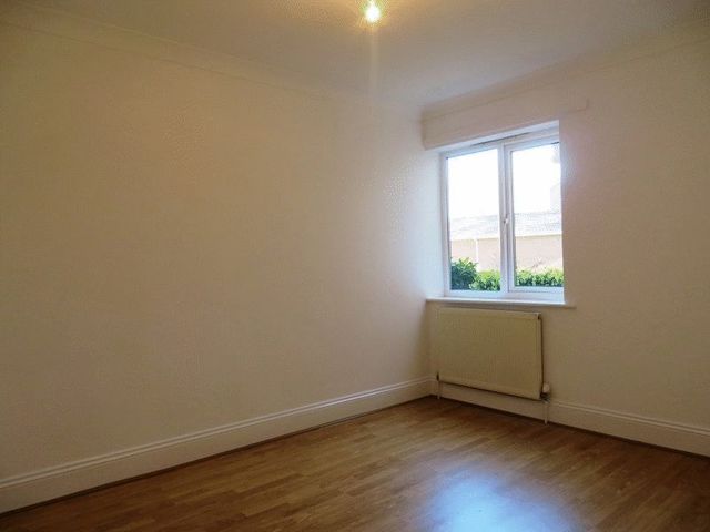  Image of 3 bedroom Flat to rent in Beechfield Gardens Birkdale Southport PR8 at Beechfield Gardens  Southport, PR8 2SW