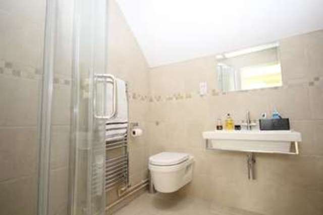  Image of 2 bedroom Apartment to rent in Bell Street Henley-on-Thames RG9 at Henley-On-Thames, RG9 2BA