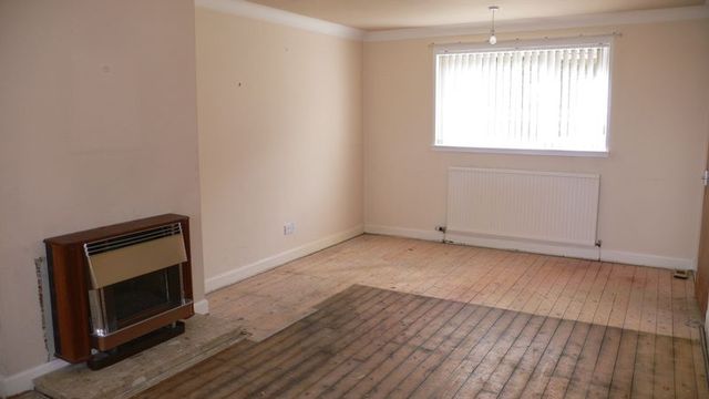  Image of 3 bedroom Semi-Detached house for sale in Bennochy Road Kirkcaldy KY2 at Bennochy Road  Kirkcaldy, KY2 5TS